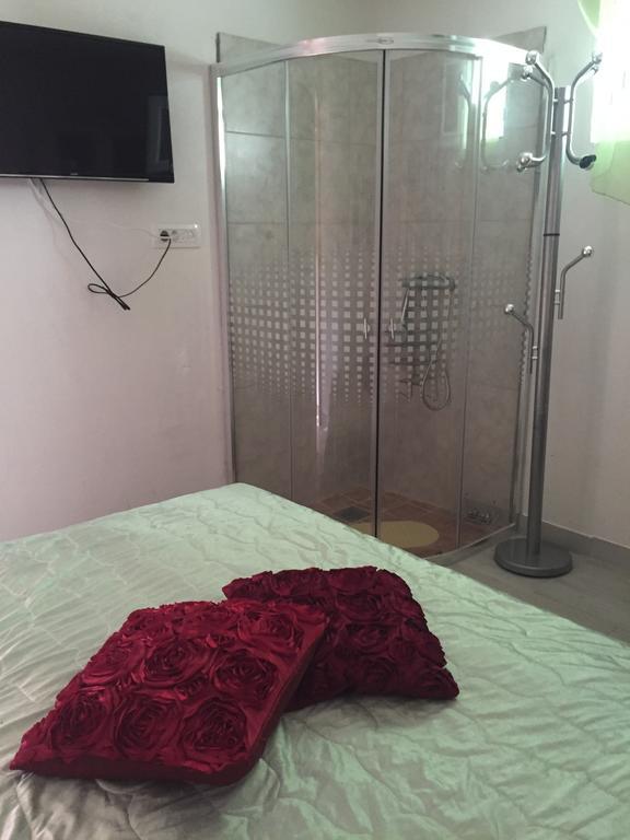 Apartment Greis ราชานิ ภายนอก รูปภาพ