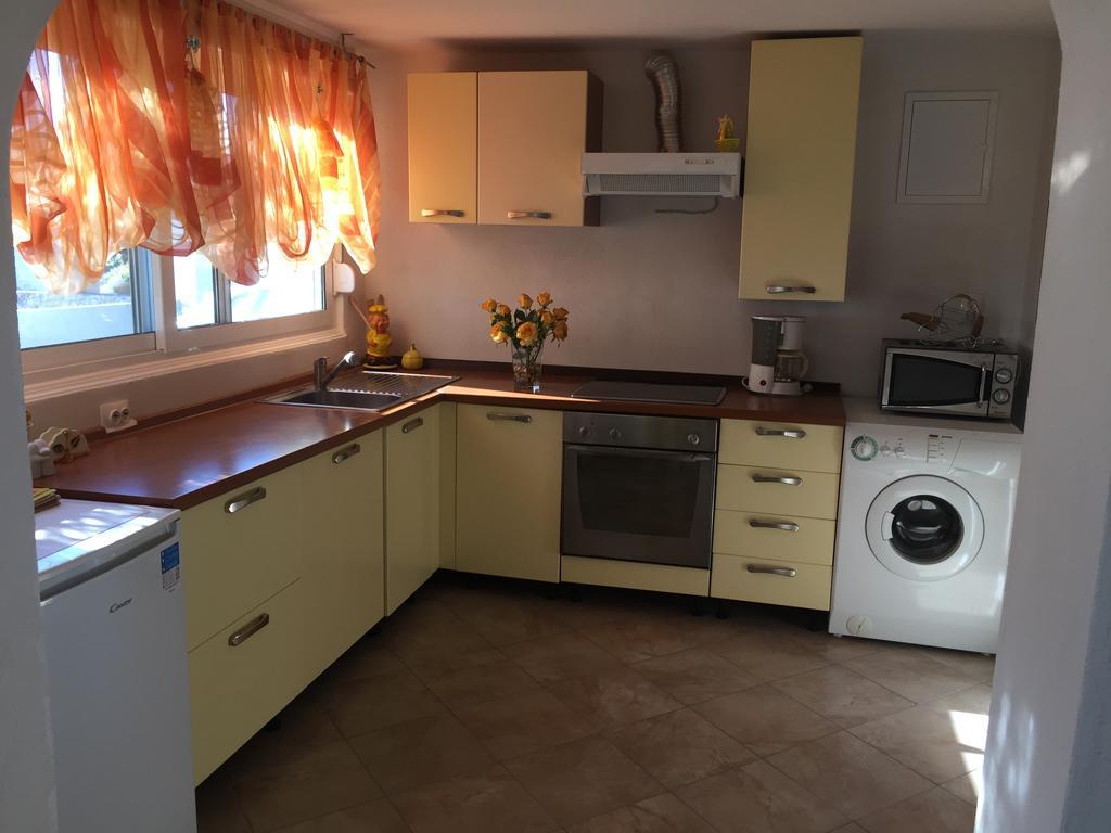 Apartment Greis ราชานิ ภายนอก รูปภาพ