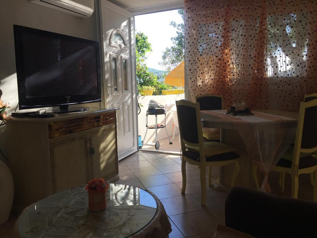 Apartment Greis ราชานิ ภายนอก รูปภาพ